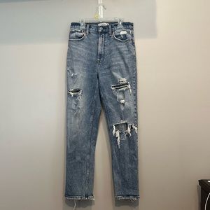 Abercrombie & Fitch “The Ankle Straight Ultra High Rise”